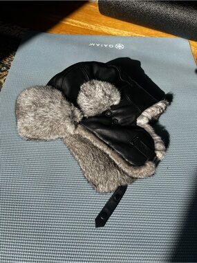 Men's  Black lamb Leather and rabbit fur winter hat